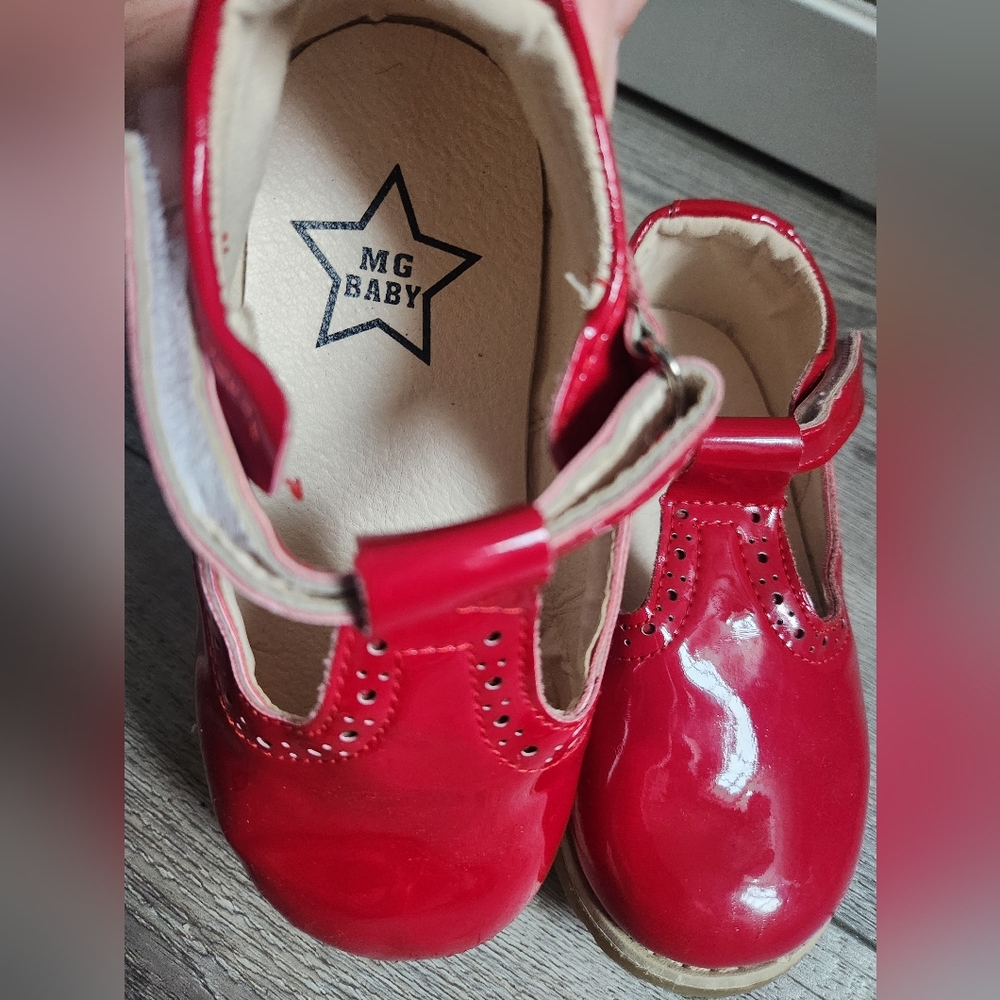 Chic Red Kids Dress Shoes - Picture 11 of 11